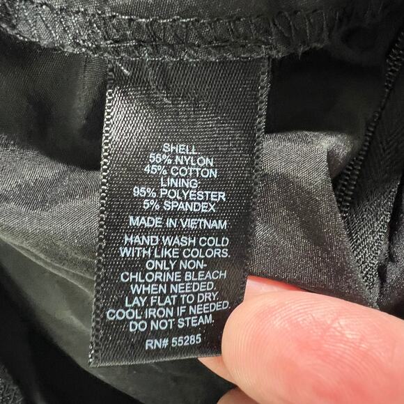 Express (2) 30x29 Regular Columnist Black Floral Lace Skinny Pants Low Rise - Picture 8 of 8